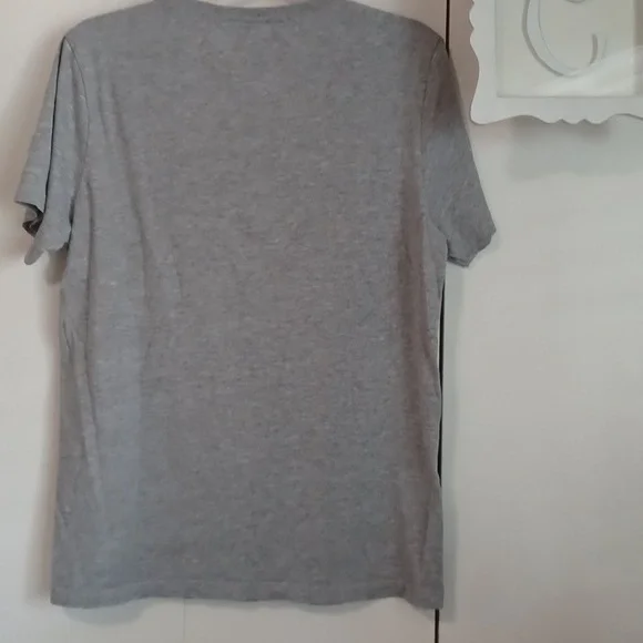 Aeropostale, LG. Fender T-shirt. - Picture 3 of 3